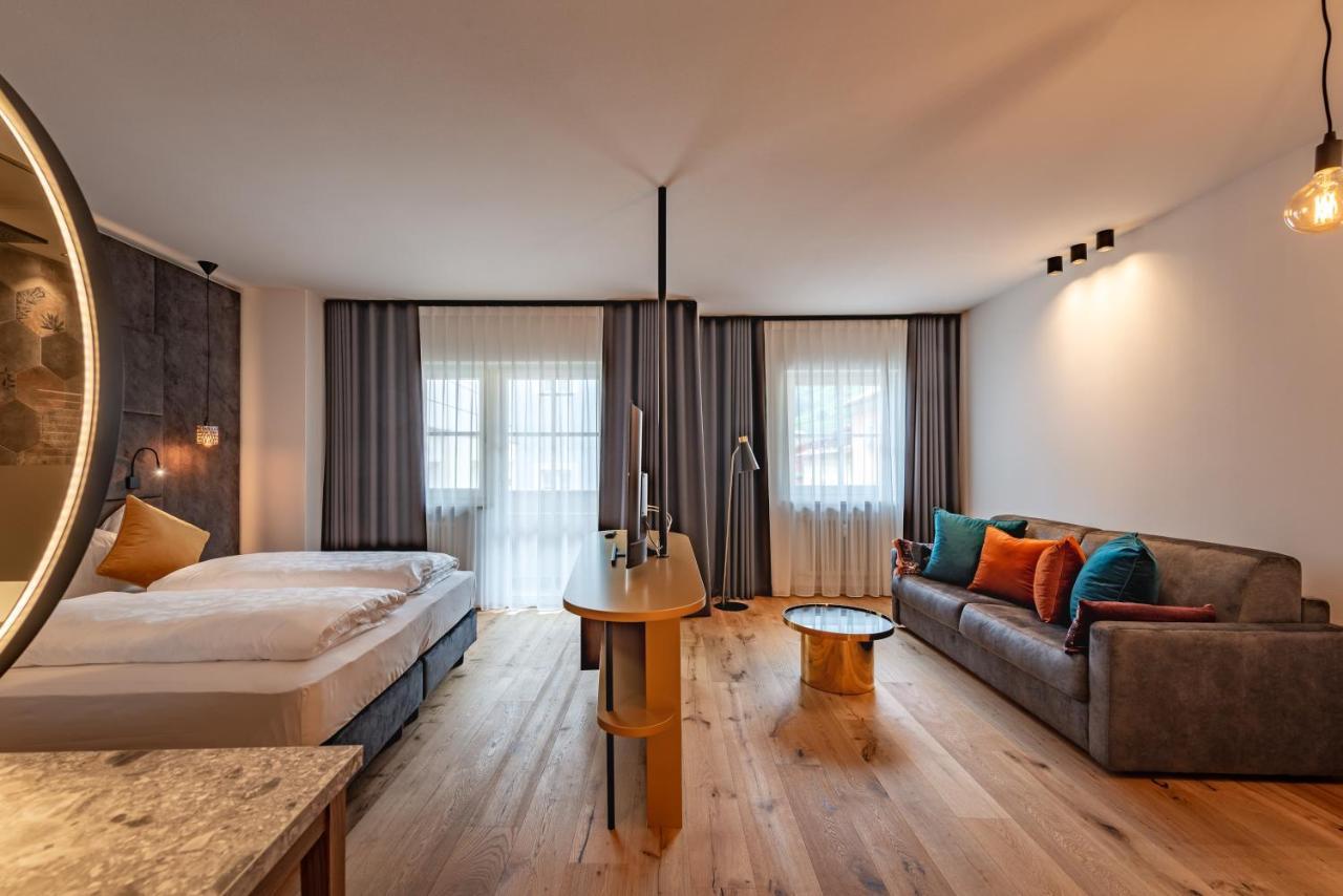 Hotel Goldene Traube Termeno Εξωτερικό φωτογραφία