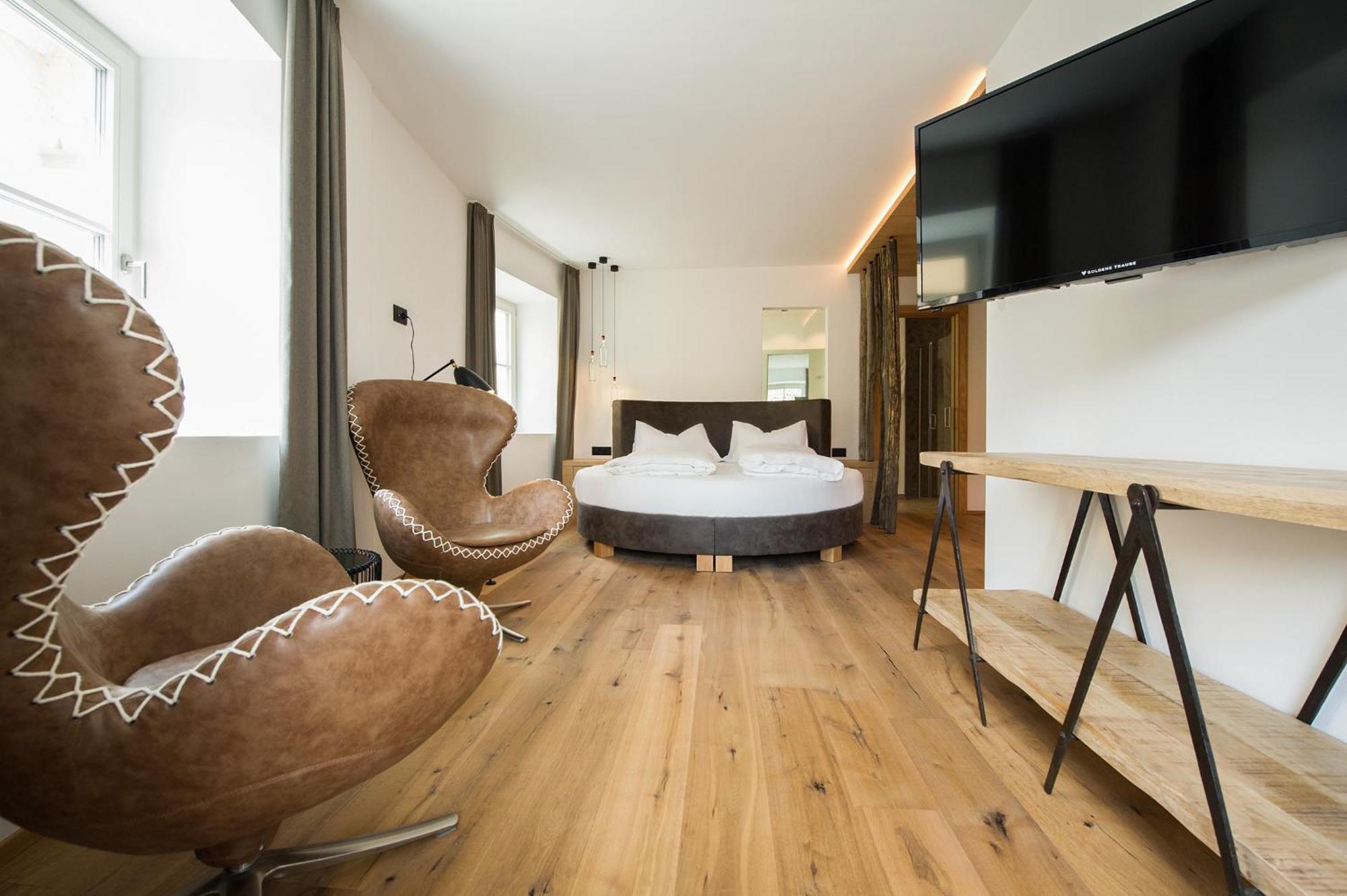 Hotel Goldene Traube Termeno Εξωτερικό φωτογραφία