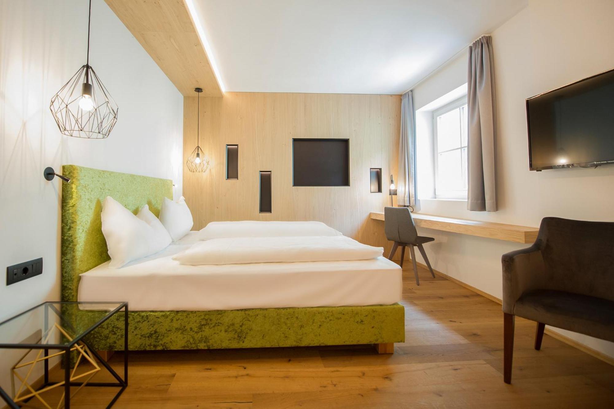 Hotel Goldene Traube Termeno Εξωτερικό φωτογραφία