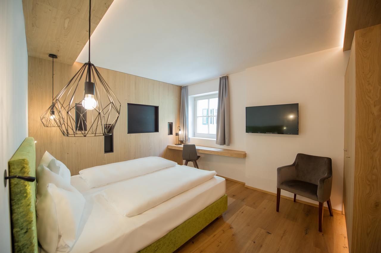 Hotel Goldene Traube Termeno Εξωτερικό φωτογραφία